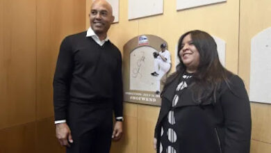 Photo of Mariano Rivera y su esposa involucrados en demanda por abuso sexual en su iglesia de Nueva York